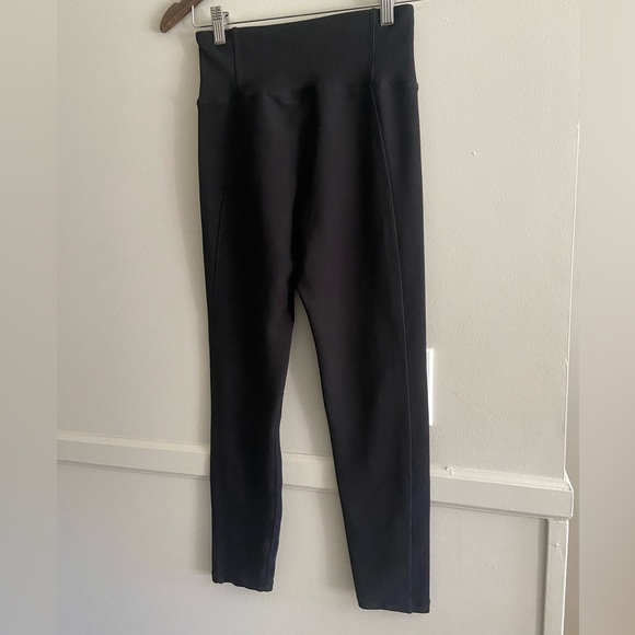 🌸 Joe Fresh 🌸 black ribbed leggings - Picture 2 of 8